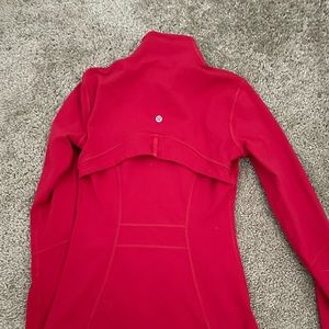RED LULULEMON DEFINE